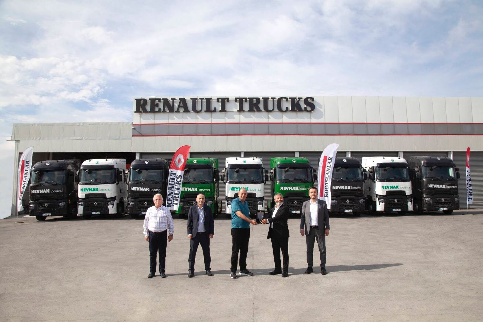 FRİGO NEVNAK, RENAULT TRUCKS'la YAPTIĞI FİLO YATIRIMLARINI T520 EVO İLE TAÇLANDIRDI!