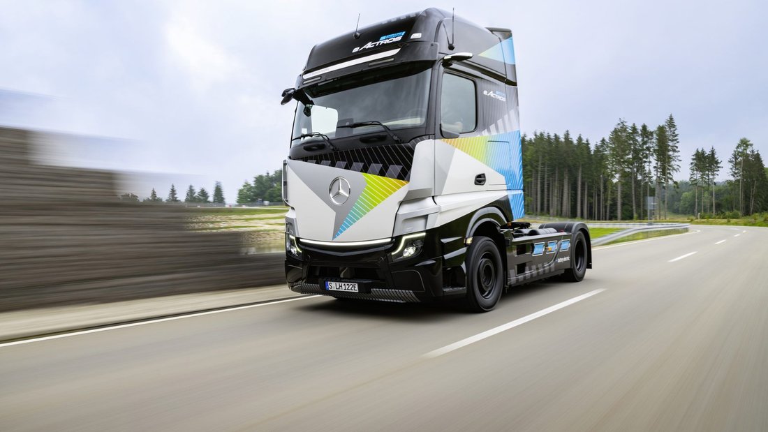 Mercedes gets first important pre-order for the newly-launched eActros LongHaul
