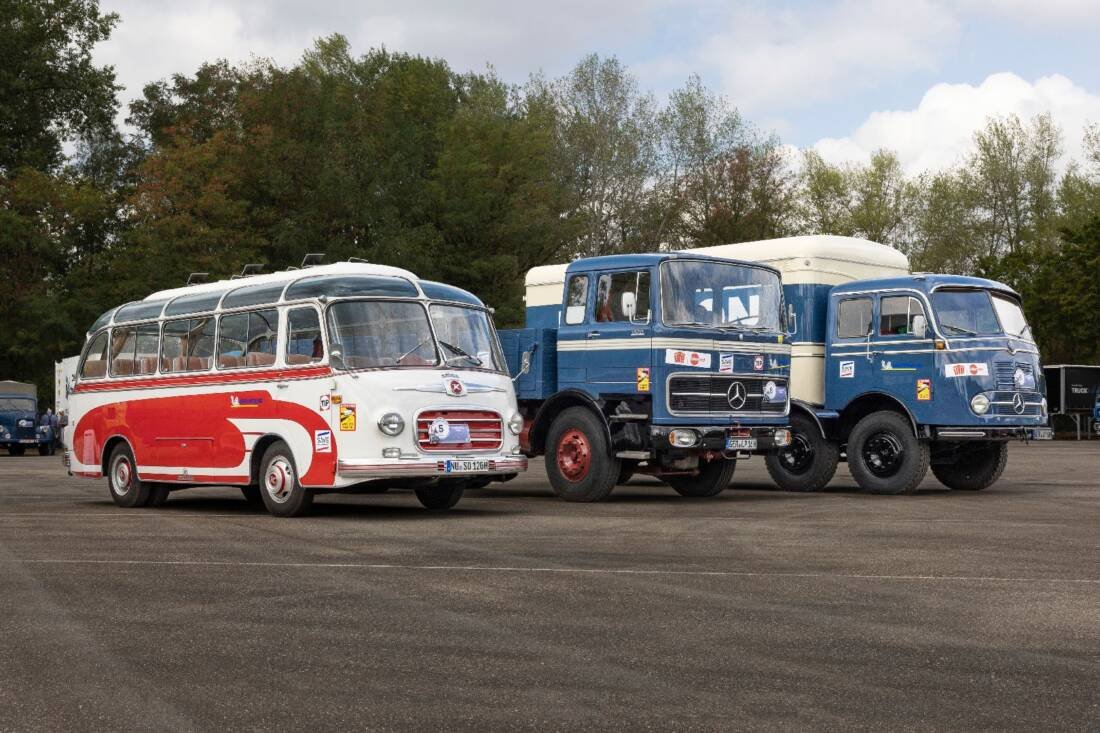 the 19th tour of Germany for vintage commercial vehicles starts out at the Mercedes-Benz plant in Wörth
