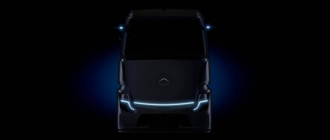 Battery-electric eActros LongHaul will go to Amazon and Rhenus in 2023 for real-world operation
