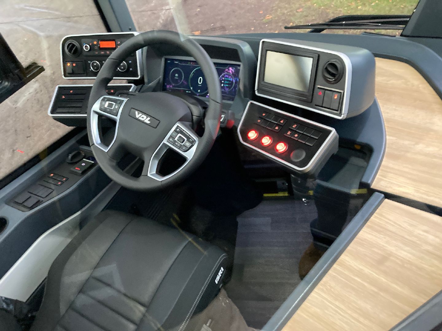 VDL Citea new generation launched. Floor-mounted batteries, up to 110 passengers on board