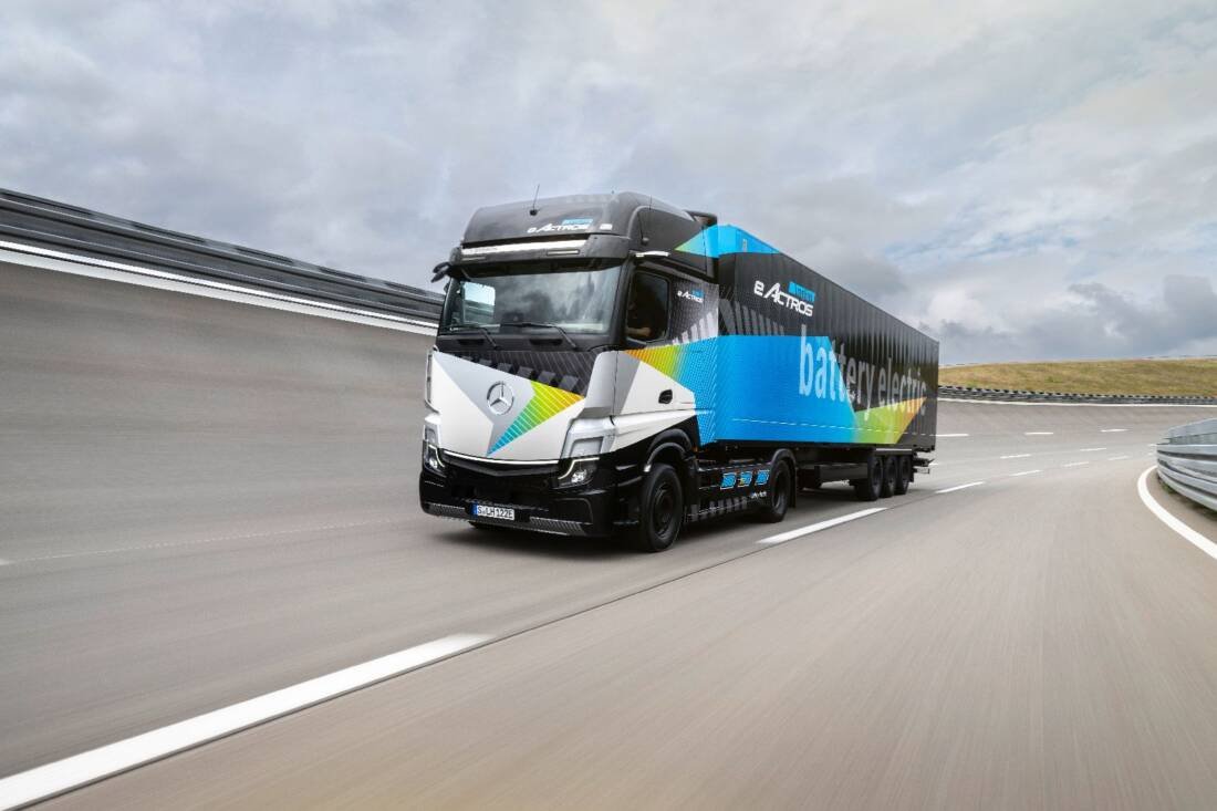 Mercedes-Benz Trucks and Dachser