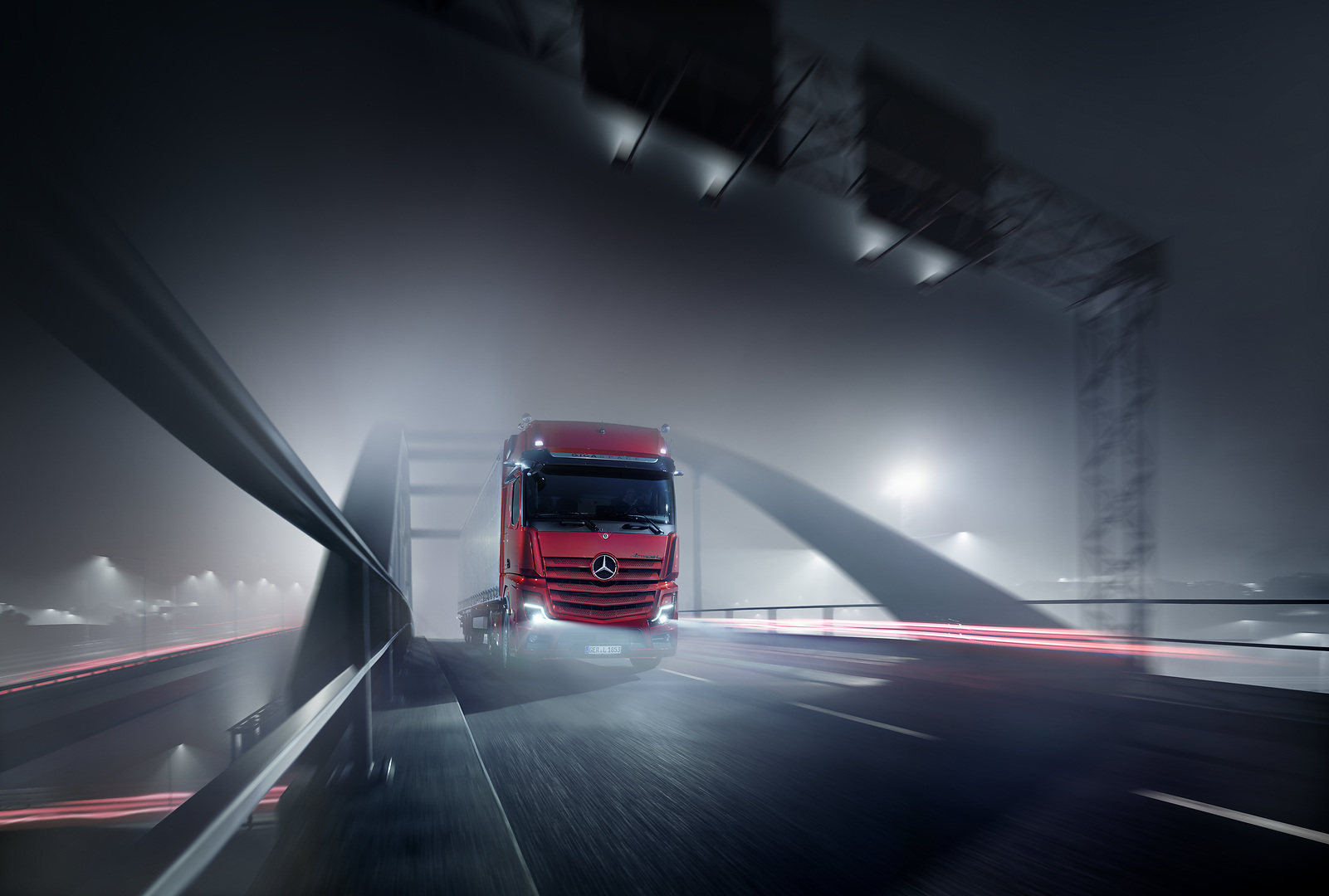 Actros L, Outdoor, Bridge, Night, Headlamps on, Truck Sideways