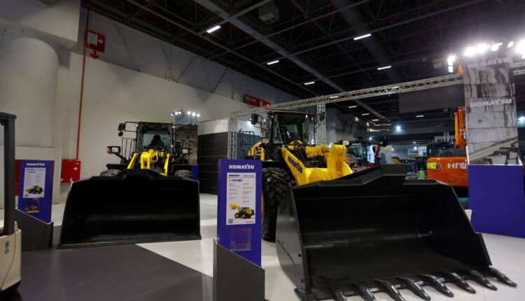Komatsu WA380 & WA475@Komatek 2024