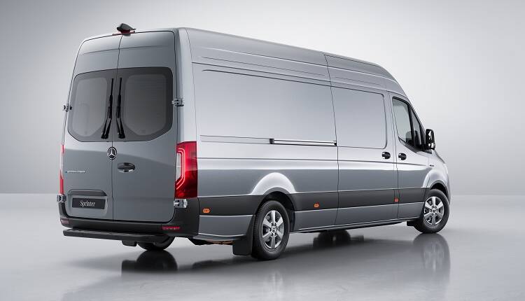 Update für die Large Vans: Verkaufsstart für den neuen eSprinter und SprinterUpdate for the large vans: Sales launch of the new eSprinter and Sprinter