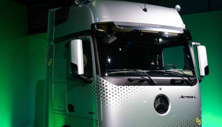 Yeni Mercedes-Benz Actros L-1