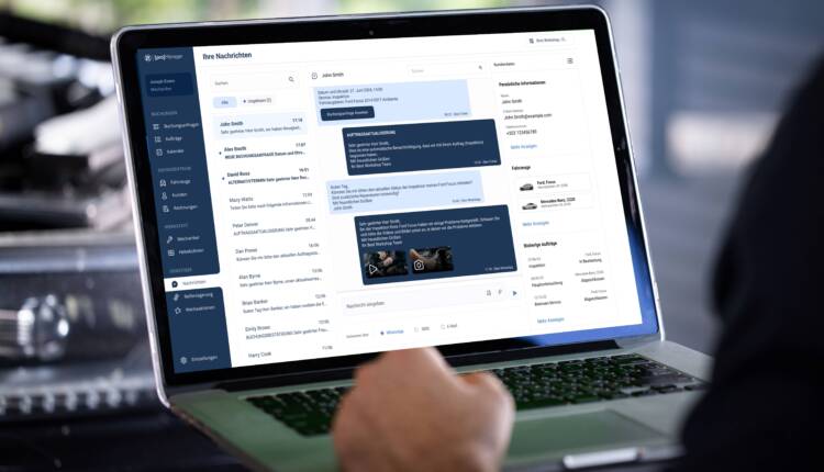 proManager_laptop_screen__182324785